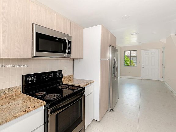 3rd image of 813 NW 3rd Ave #813