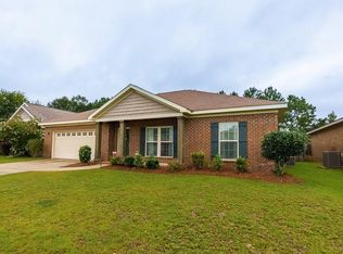 106 Erie Dr, Dothan, AL 36301