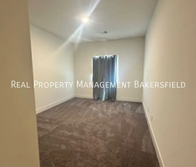 823 Brookline Ln — Photo 45