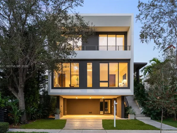 3551 Crystal Ct, Miami, FL 33133