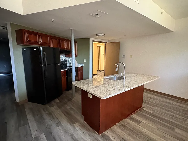 27 Washington St #2 — Photo 8