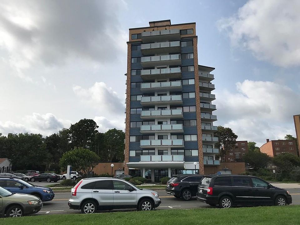 1st image of 300 Lynn Shore Dr APT 704