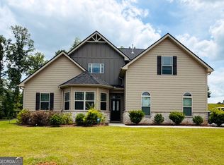 330 Darien Dr, Senoia, GA 30276