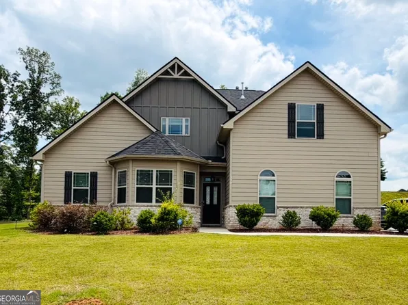 330 Darien Dr, Senoia, GA 30276