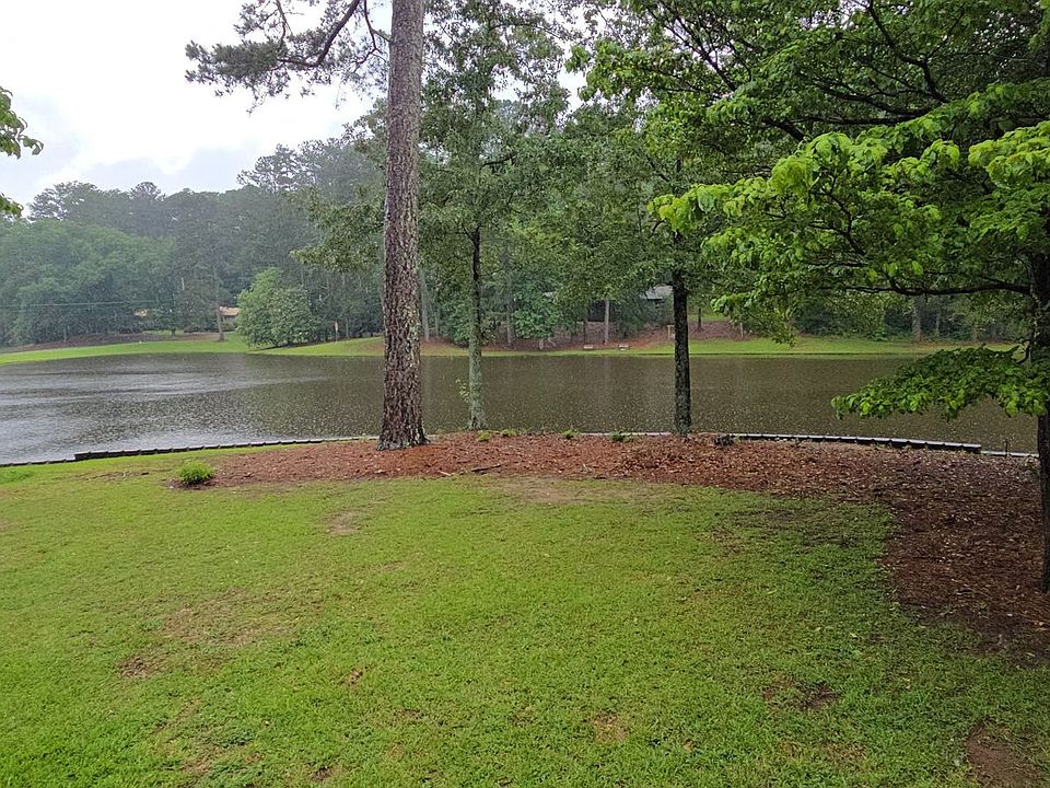 2nd image of 1120 Phelps Rd