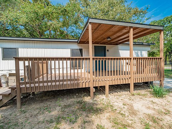 4th image of 111 Pecos Dr