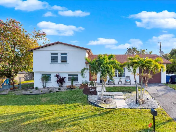 9120 SW 177th Ter, Palmetto Bay, FL 33157