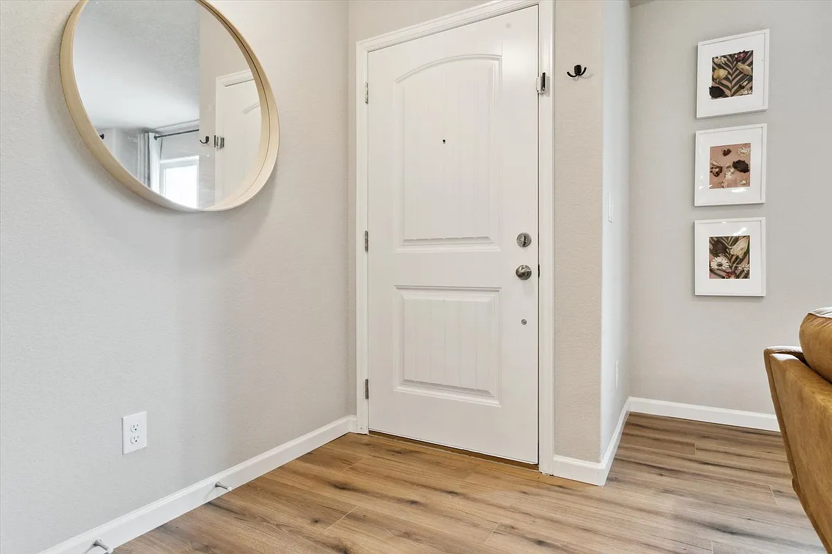 Building Photo - 6225 White Wolf Point