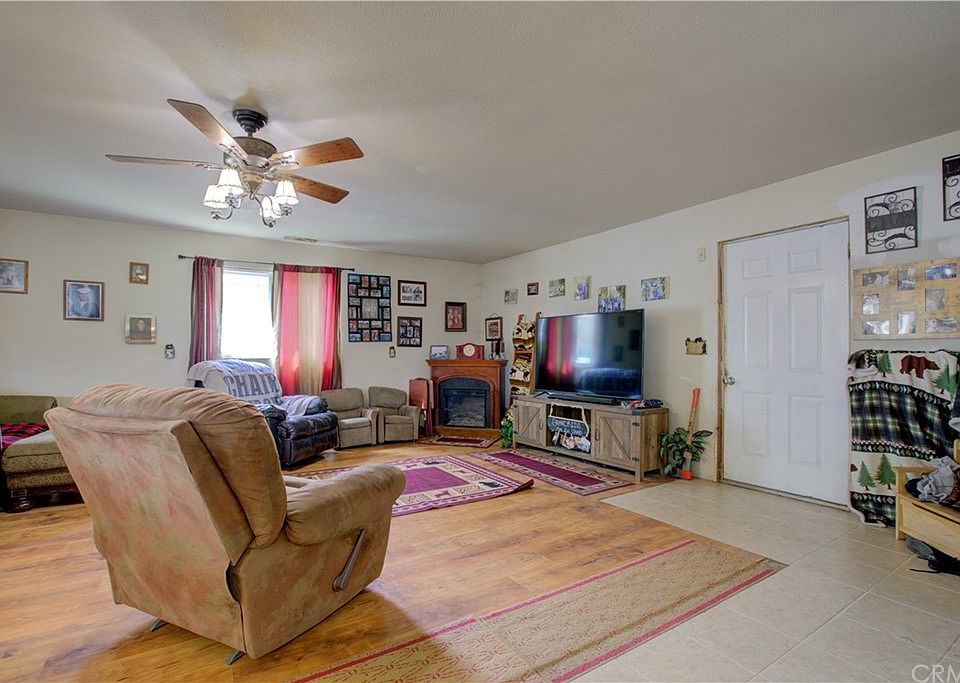 1st image of 3877 Brodiea Ln