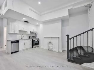 414 Dundas St E #101, Toronto, ON M5A 2A8