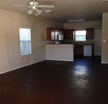 2nd image of 1324 Norman St