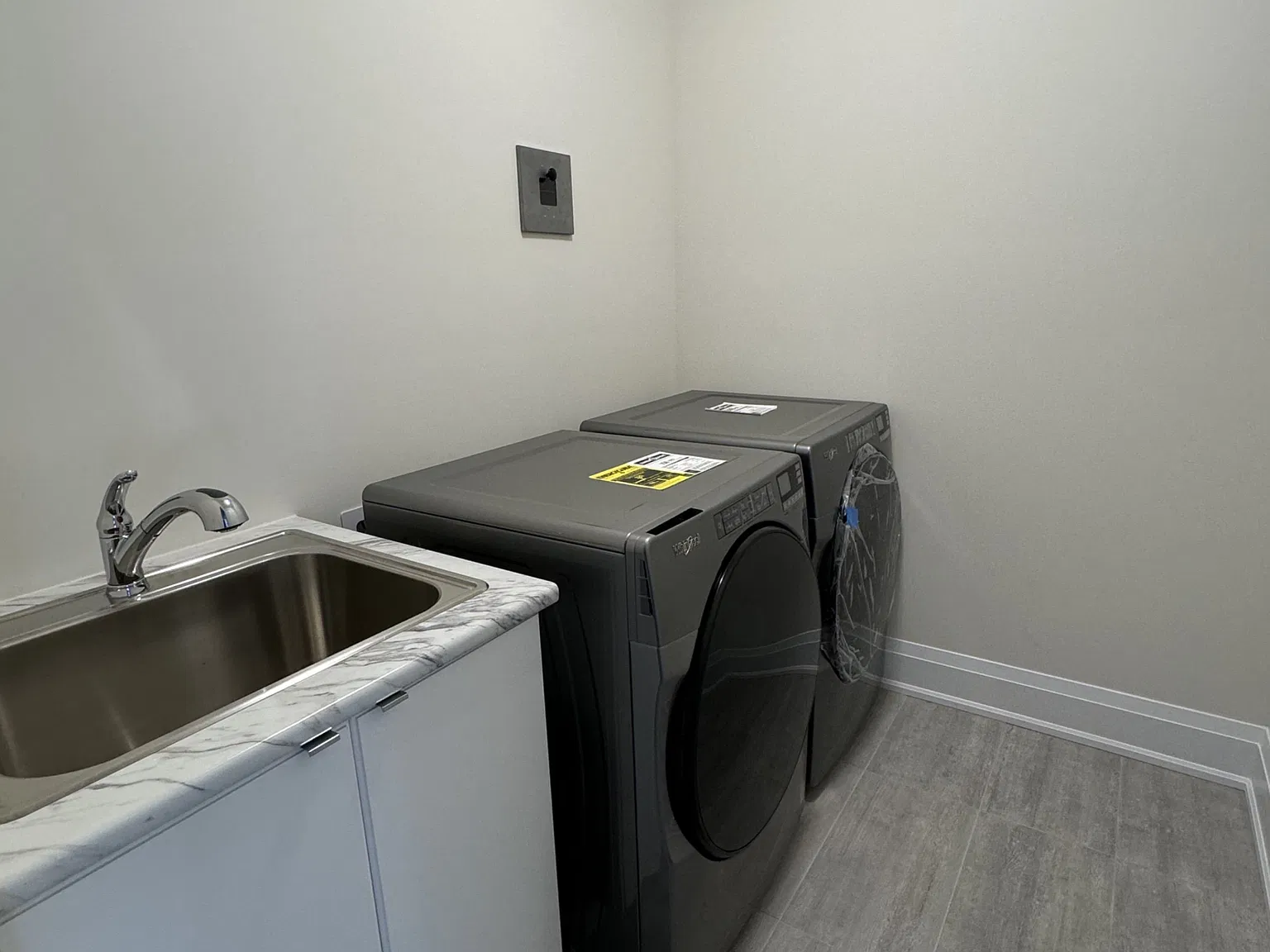 3 bed, $3,600 — Photo 2