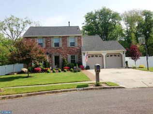 10 Hunter Ct, Sewell, NJ 08080