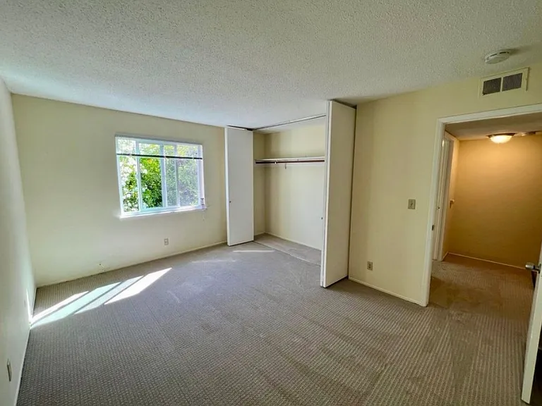 75 Duane St #15 — Photo 11