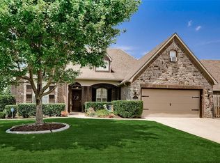 3462 Paris Ln, Springdale, AR 72764