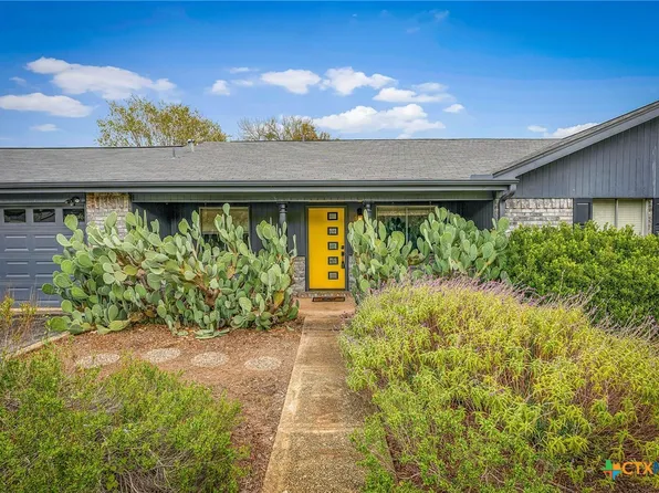 960 Twin Oaks Dr, New Braunfels, TX 78130