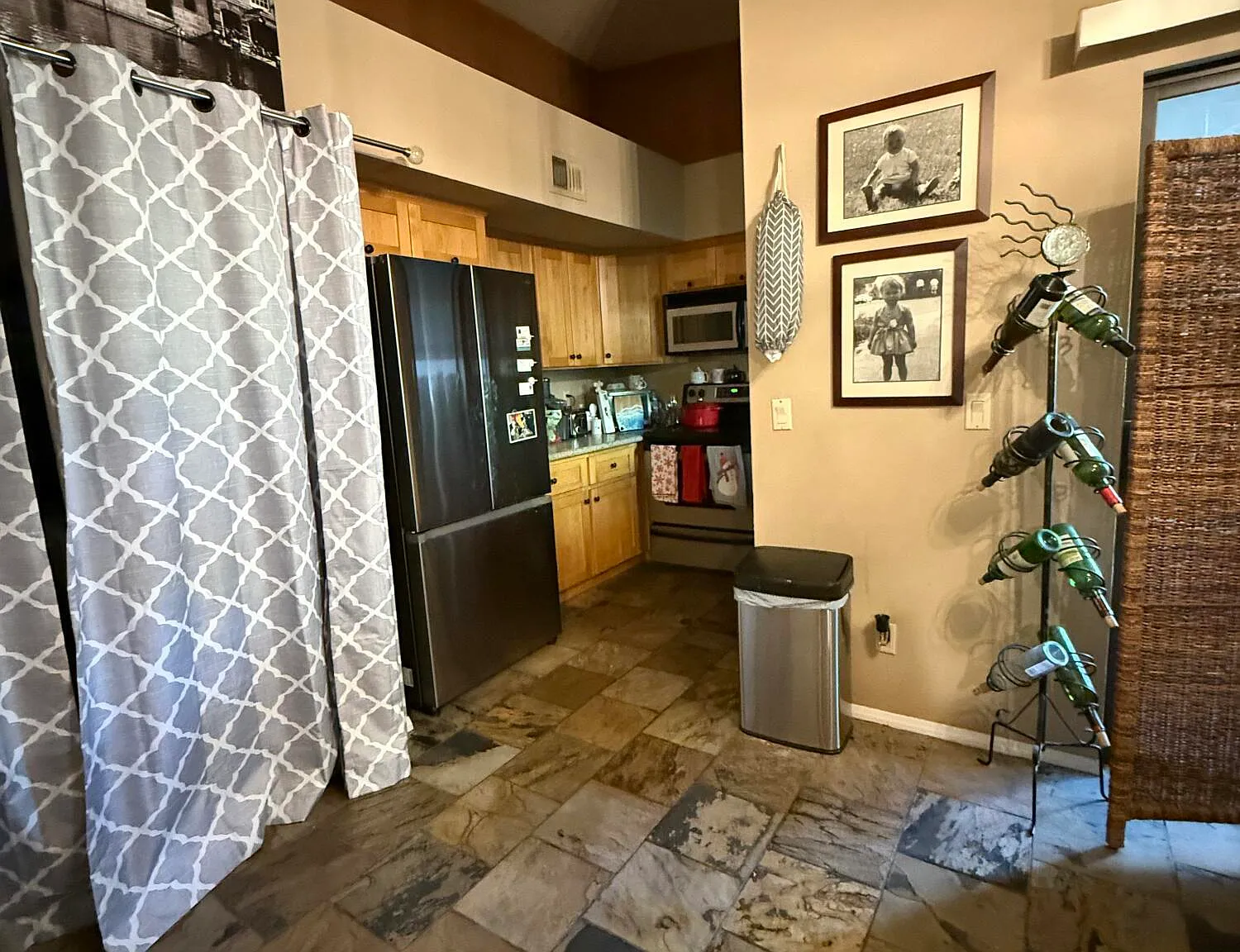 2 bed, 2.0 bath, 976 sqft, $1,800 — Photo 1