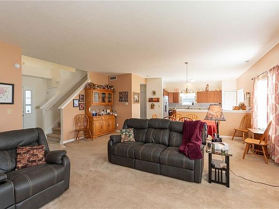 5th image of 674 Geronimo Dr