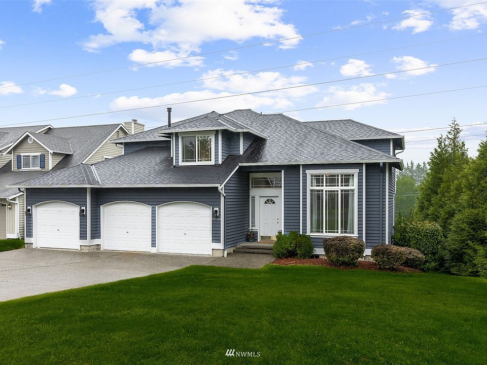 2nd image of 12318 NE 165th St
