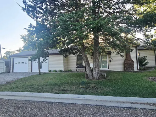 804 2nd Ave W, Oskaloosa, IA 52577