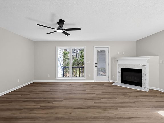 4th image of 1600 Oakland Hills Way