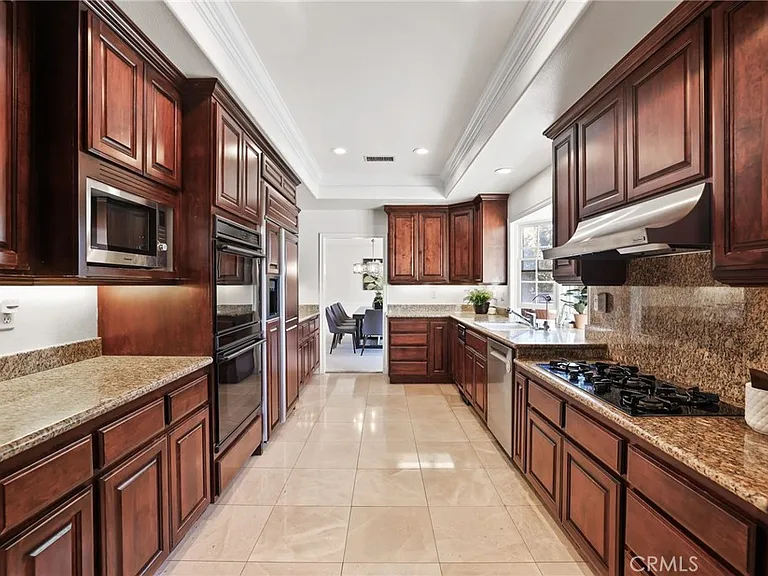 2821 Copa De Oro Dr — Photo 13