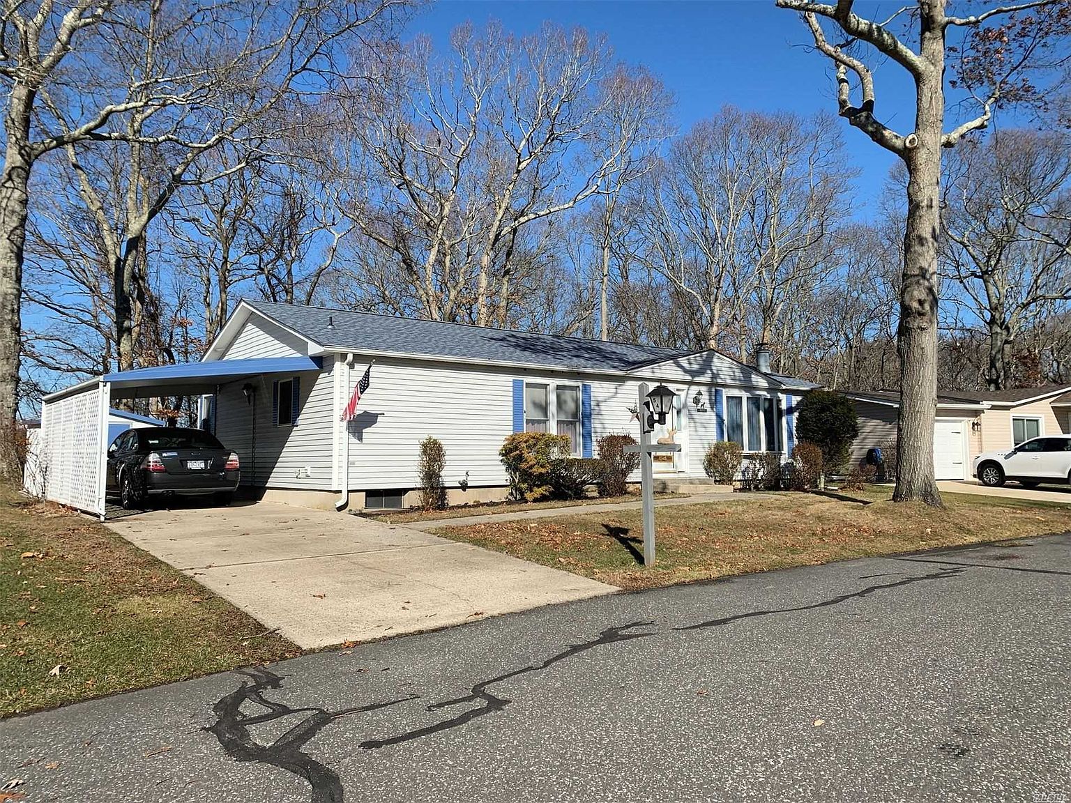 140754 Middle Rd, Calverton, NY 11933 Zillow