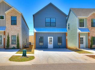 610 W 2nd St #110, Edmond, OK 73003