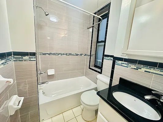 Rented by DeSimone Real Estate | media 6