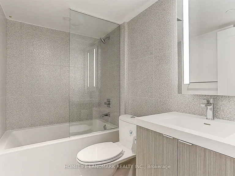 585 Bloor St E #1618 — Photo 5