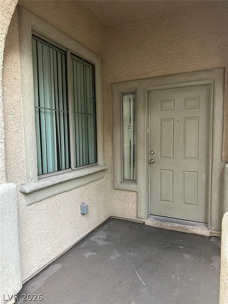 5 bed, 3.0 bath, 2775 sqft, $2,950 — Photo 3