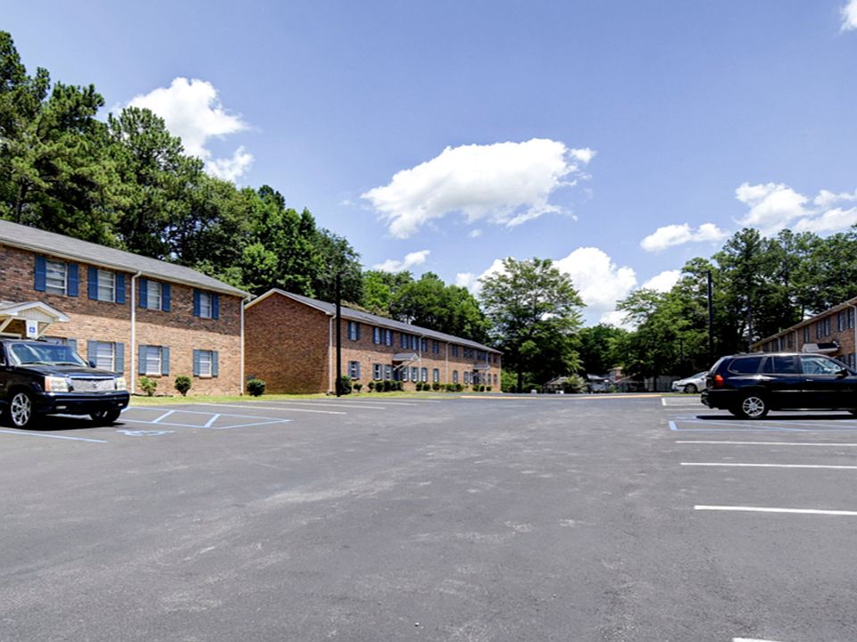 1st image of 5779 Ames Rd APT 5B