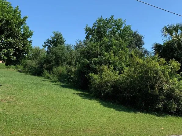 49 Lee Dr, Palm Coast, FL 32137