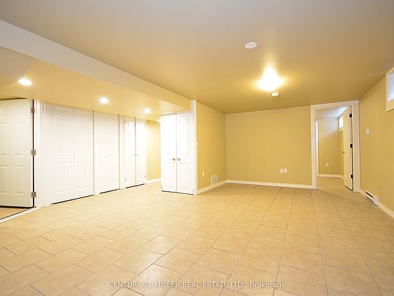 5th image of 171 Rykert St Unit 2
