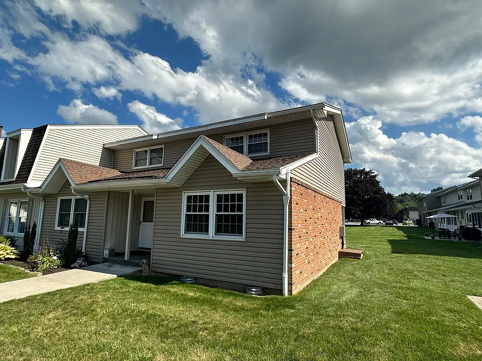 530 Sunbrook Manor Dr