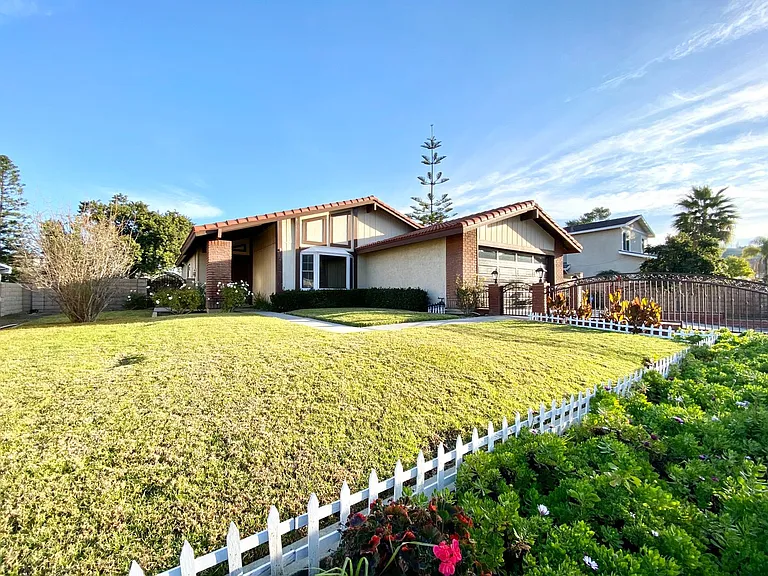23527 Gold Nugget Ave — Photo 26
