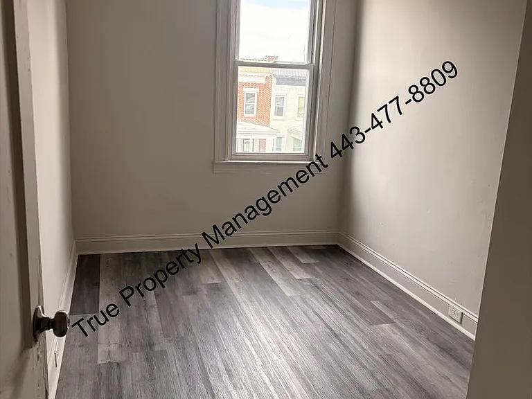 2635 Park Heights Ter — Photo 16