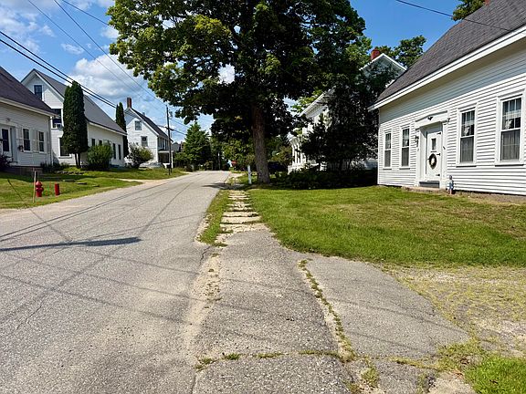 3rd image of 33 Center Street