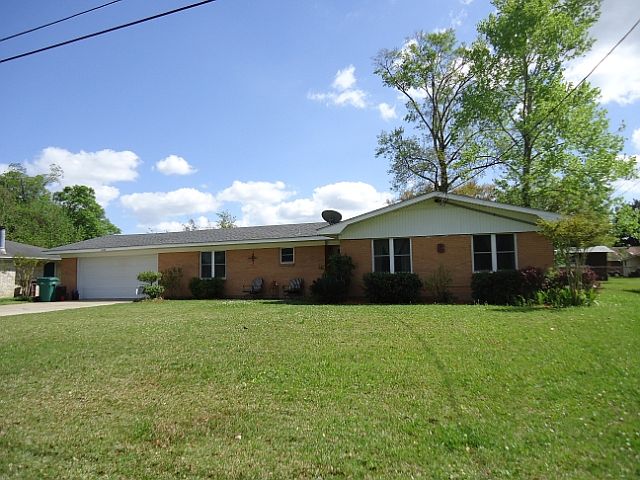 1st image of 1037 Ann St