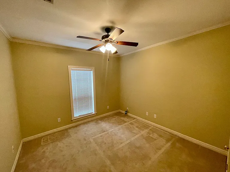 1013 N Azalea Dr — Photo 10