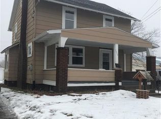 1933 Harrisburg Rd NE, Canton, OH 44705