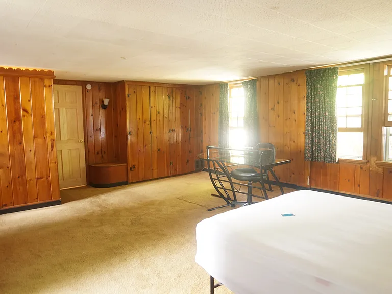 187 Edgemont Rd #R2 — Photo 6