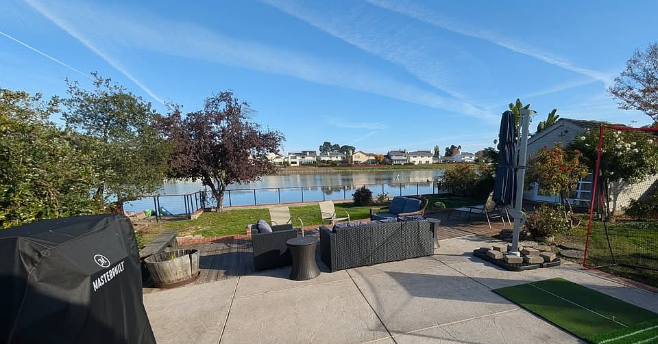1st image of 3235 Los Prados St
