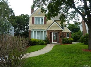 32 Westview Ave, White Plains, NY 10603