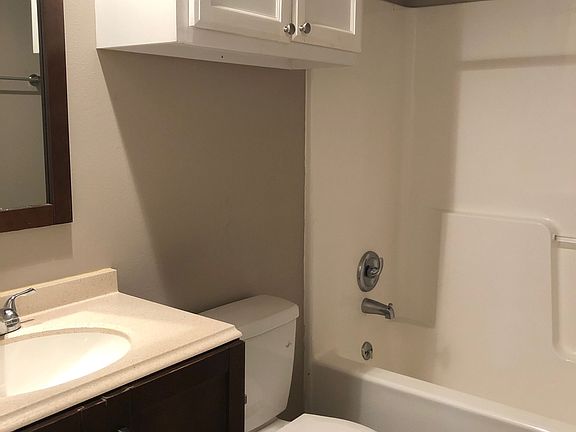 5th image of 148 N Parkdale Dr