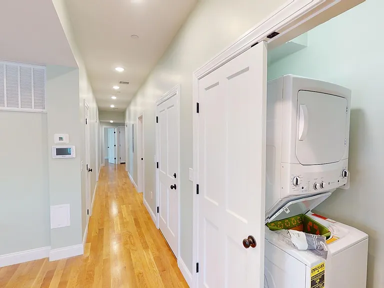 200 L St #1 — Photo 10