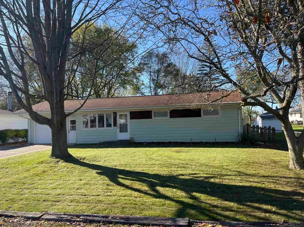 4461 Stork Rd, Saginaw, MI 48604