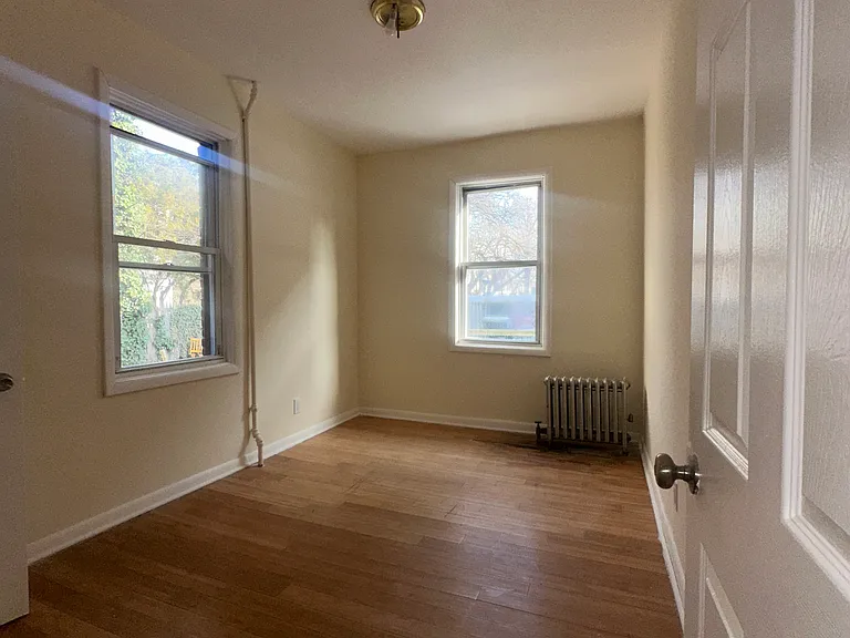 180 Bergen Ave #1 — Photo 6