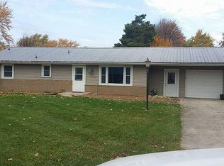 3283 Paulan Dr, Bay City, MI 48706