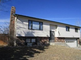 600 Carriage Ln, Casper, WY 82609